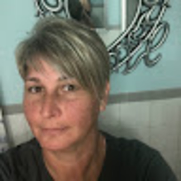 Meet your Posher, Charlotte - Picture 1 of 1